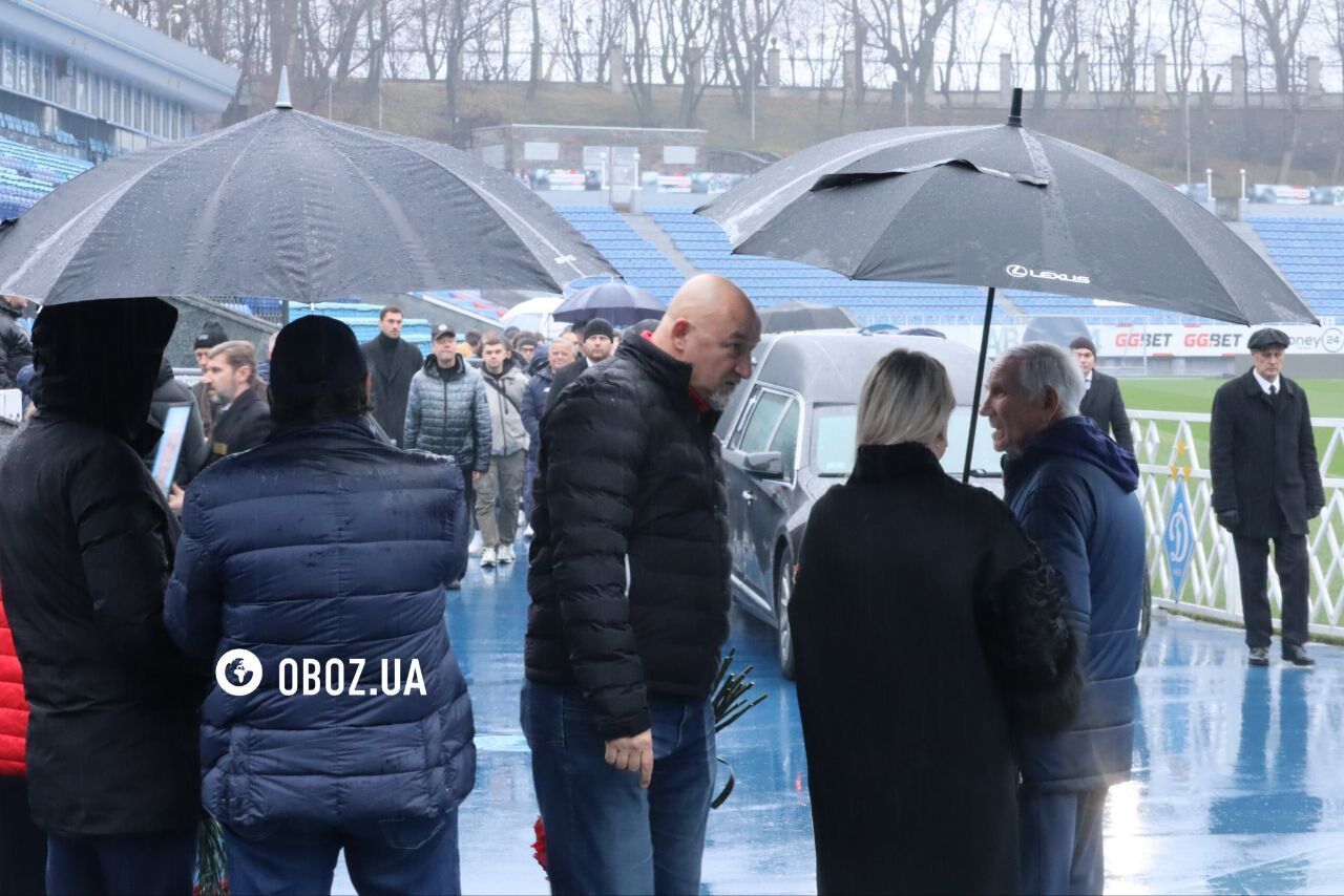 В Киеве попрощались с легендой "Динамо" Владимиром Мунтяном. Фото и видео
