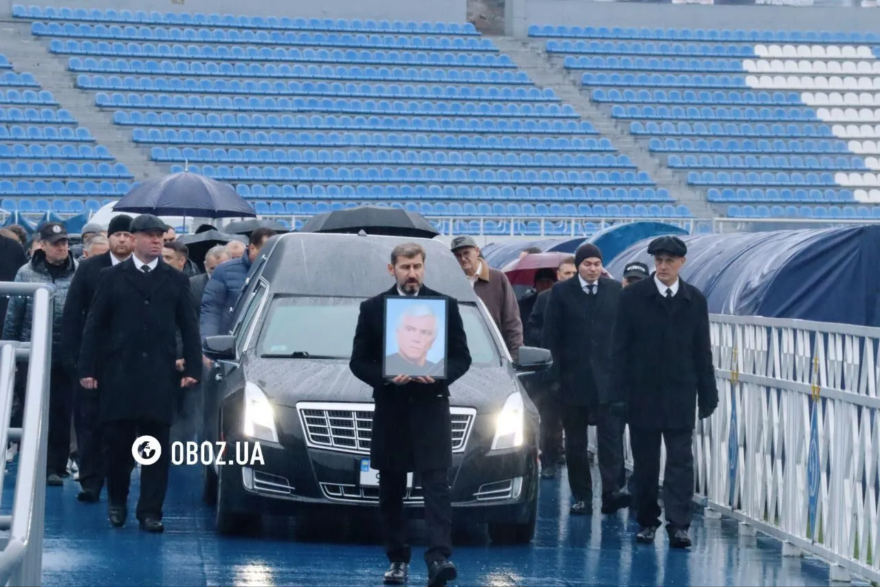 В Киеве попрощались с легендой "Динамо" Владимиром Мунтяном. Фото и видео