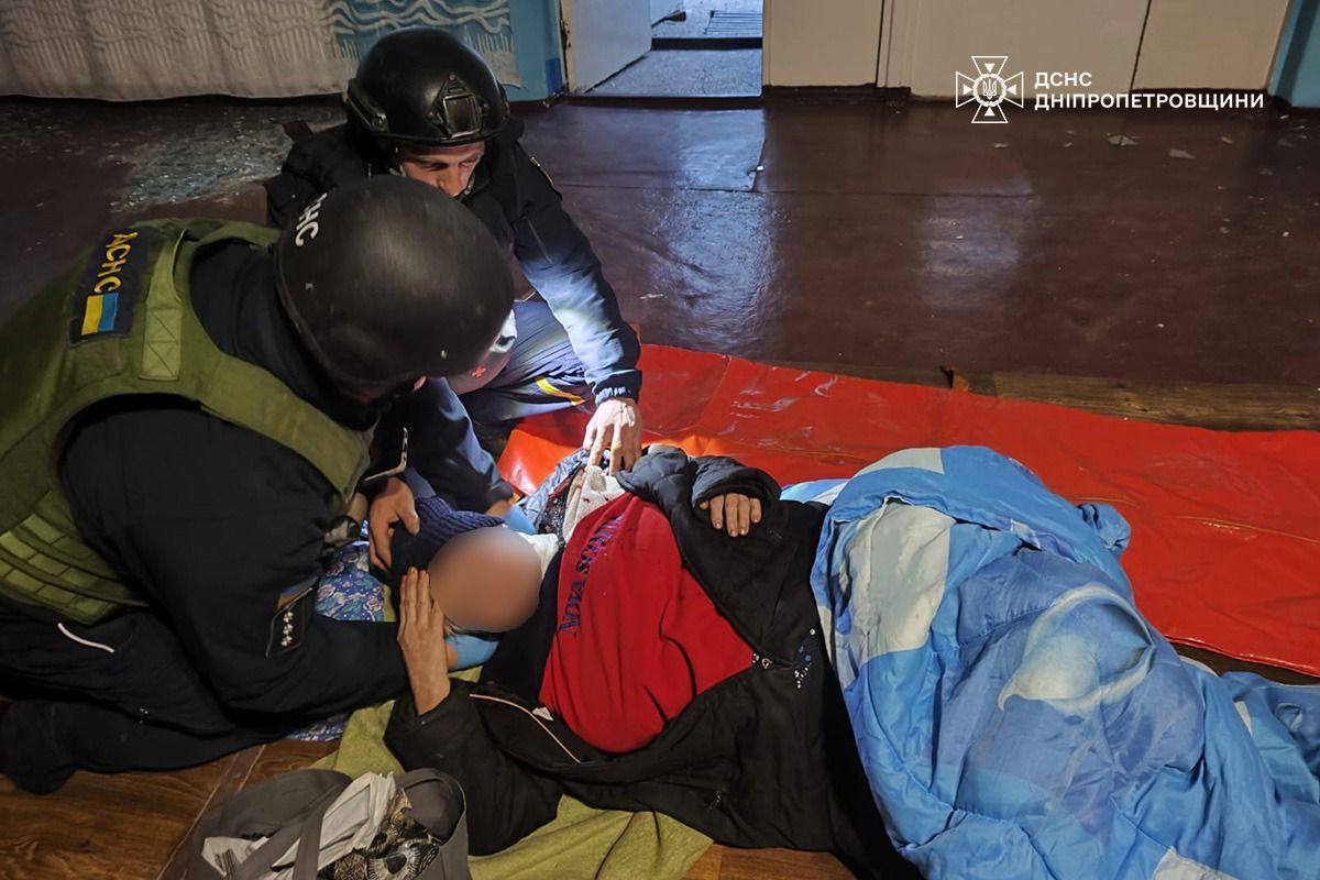 В Кривом Роге российский "Искандер" попал в админздание, повреждены жилые многоэтажки: есть пострадавшие. Фото