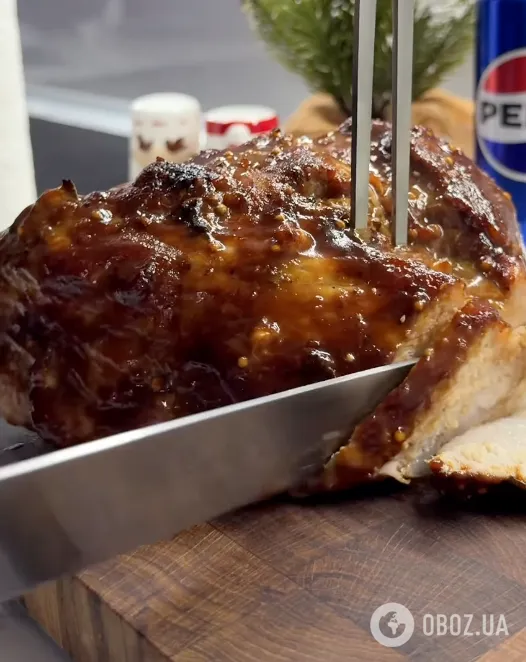 Сочная домашняя ветчина в глазури из Pepsi: рецепт закуски для новогоднего стола