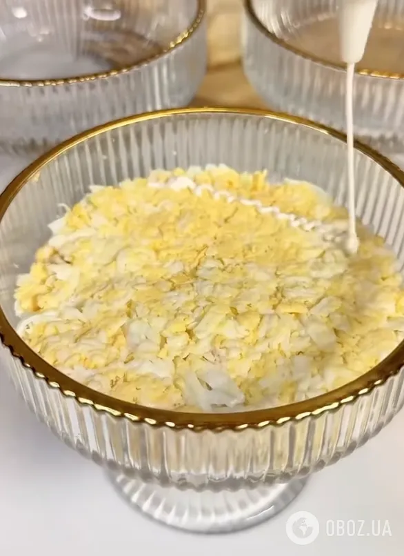 Салат "Наполеон" для новорічного столу: ділимося рецептом смачної страви