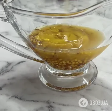 Никакого майонеза: самый вкусный соус для салатов из 5 ингредиентов