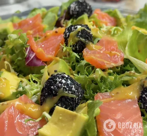 Никакого майонеза: самый вкусный соус для салатов из 5 ингредиентов