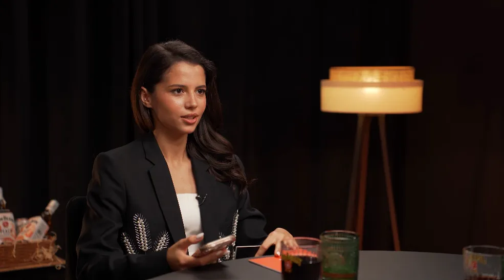 "Вы должны остановиться!" Самая скандальная участница "Холостяка 14" поссорилась с Григорием Решетником и заявила, что он ее ненавидит