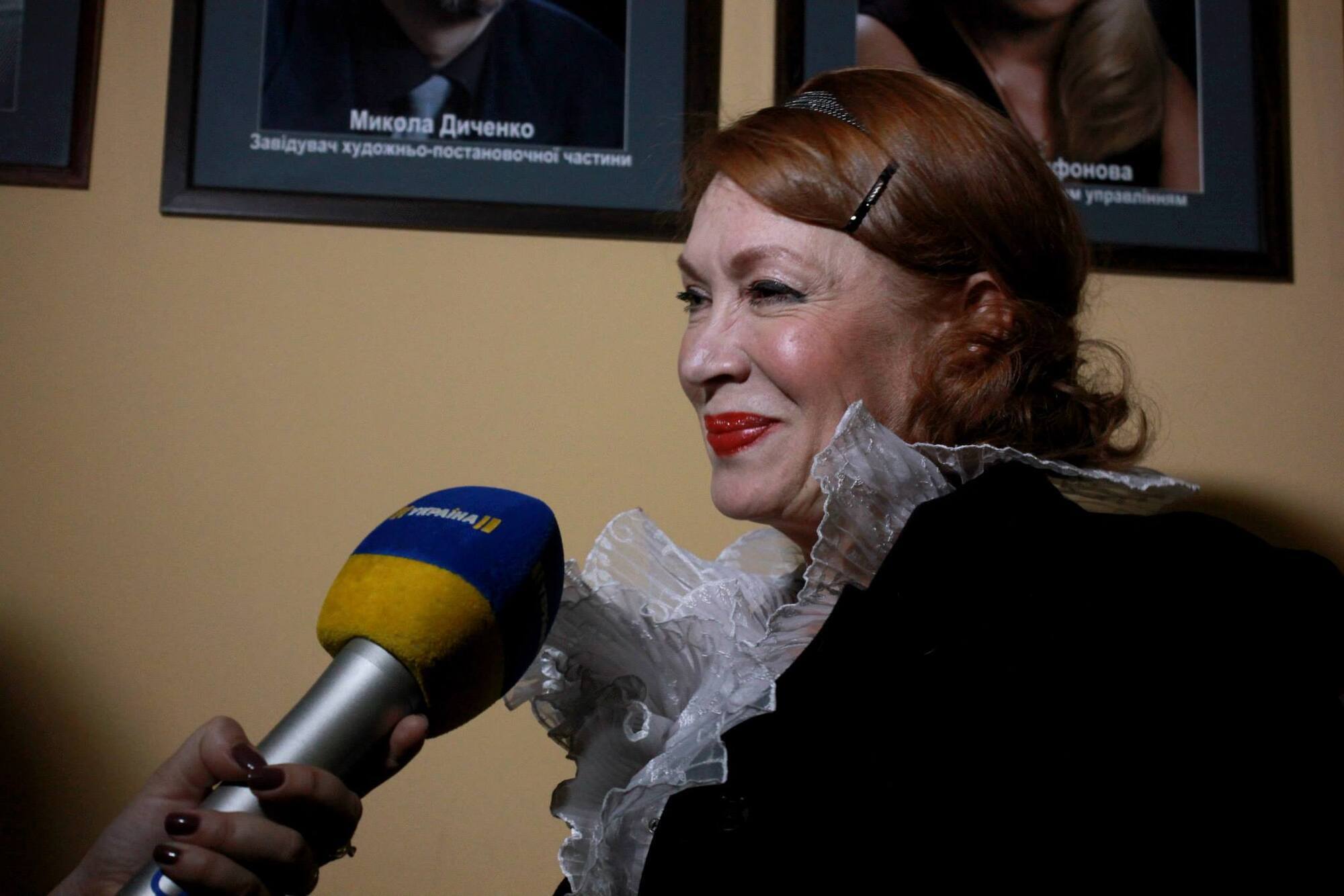 Подарунки, картини та блокпости. Народна артистка України розповіла, як їй живеться по сусідству із Володимиром Зеленським