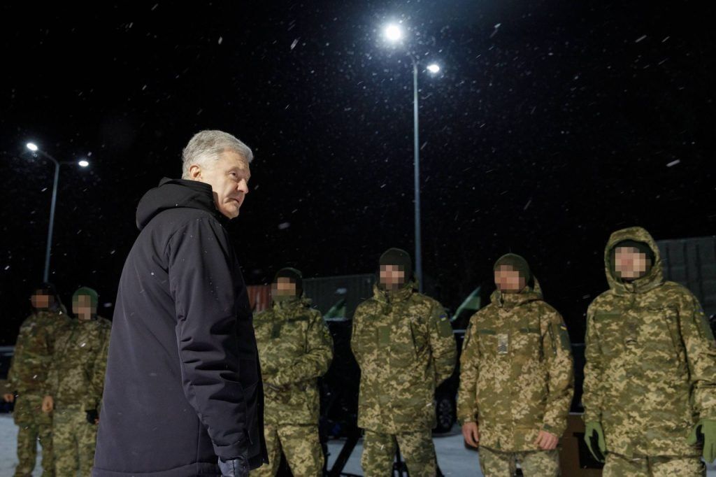 "Це – захист, якого потребує військо": Порошенко передав на фронт ще 12 комплексів "Ай-Петрі"