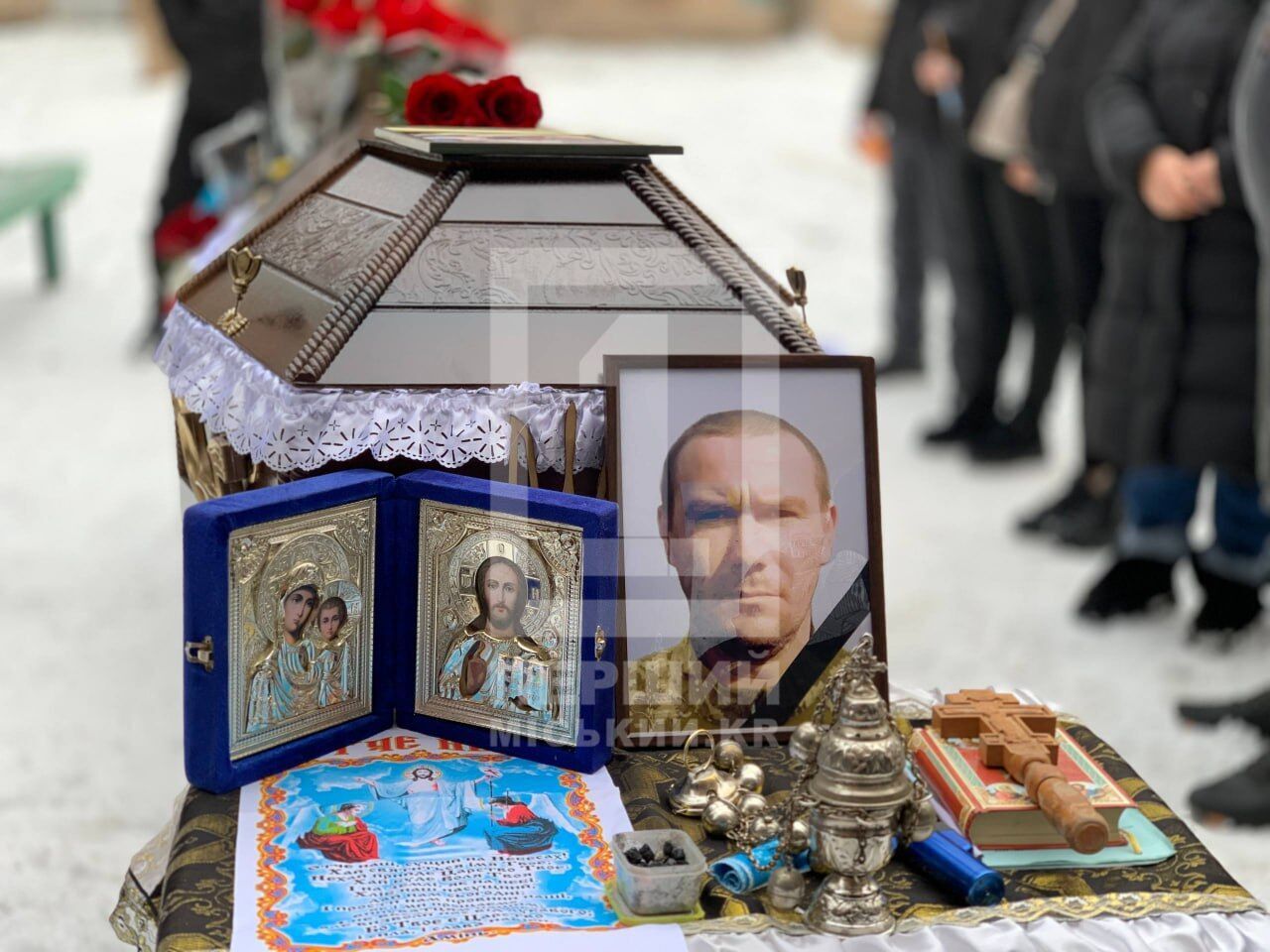 "У него были золотые руки": в Кривом Роге попрощались с защитником, который погиб в Донецкой области. Фото