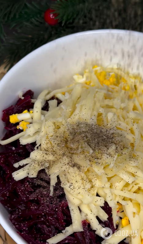 Лінивий салат з буряком на Новий рік: не потрібно викладати шарами