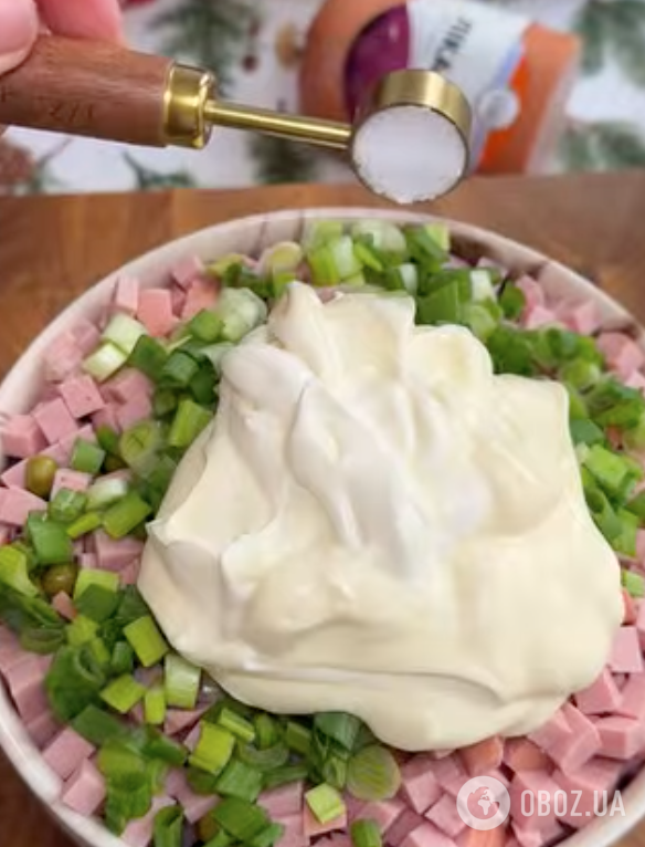 Оливье классический для новогоднего стола: делимся "первым" рецептом