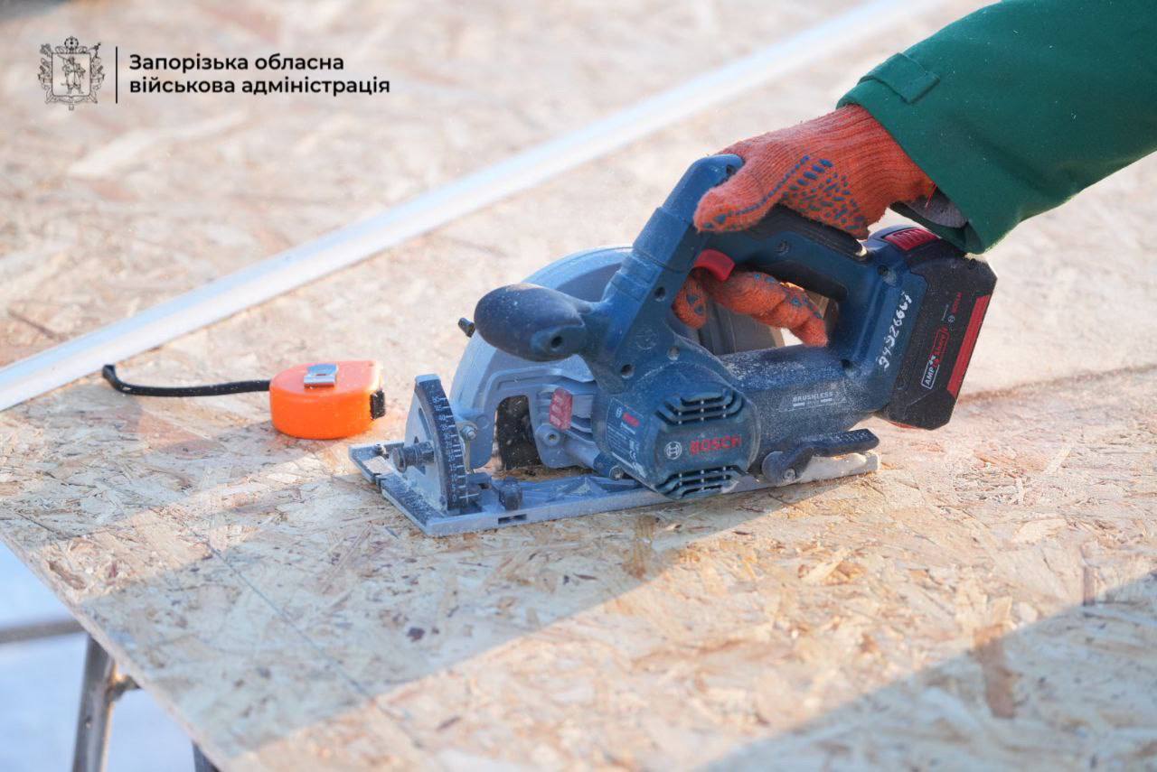 Під Новий рік ворог підступно вдарив по Запоріжжю: пошкоджено багато будинків. Фото