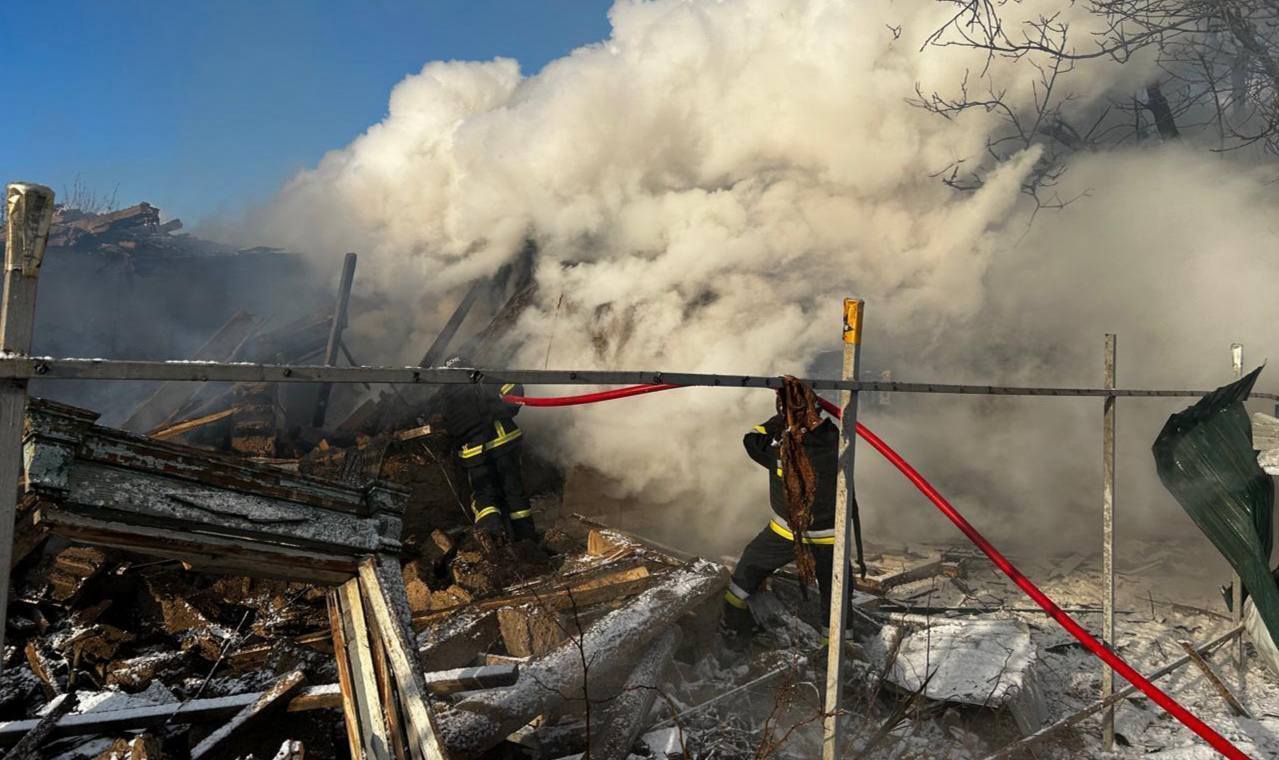 Росія била по Дніпропетровщині: потрощено будівлі, є постраждалі. Фото