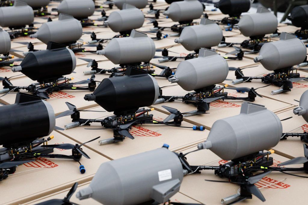 Півтора десятка бригад отримали від Порошенка "Блискавки" та інші сюрпризи для ворога