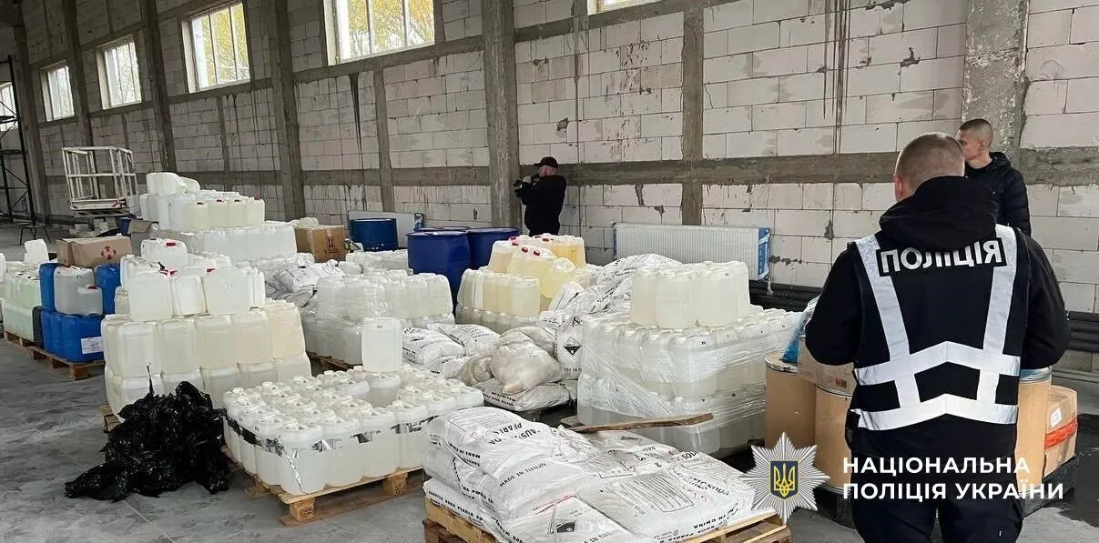 Уперше в історії України екстрадовано громадянина РФ, який скоїв воєнні злочини, до країни ЄС: у Нацполіції підбили підсумки роботи за рік