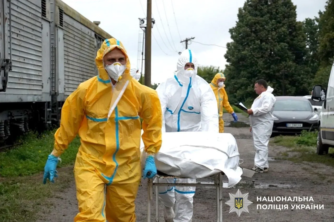 Уперше в історії України екстрадовано громадянина РФ, який скоїв воєнні злочини, до країни ЄС: у Нацполіції підбили підсумки роботи за рік