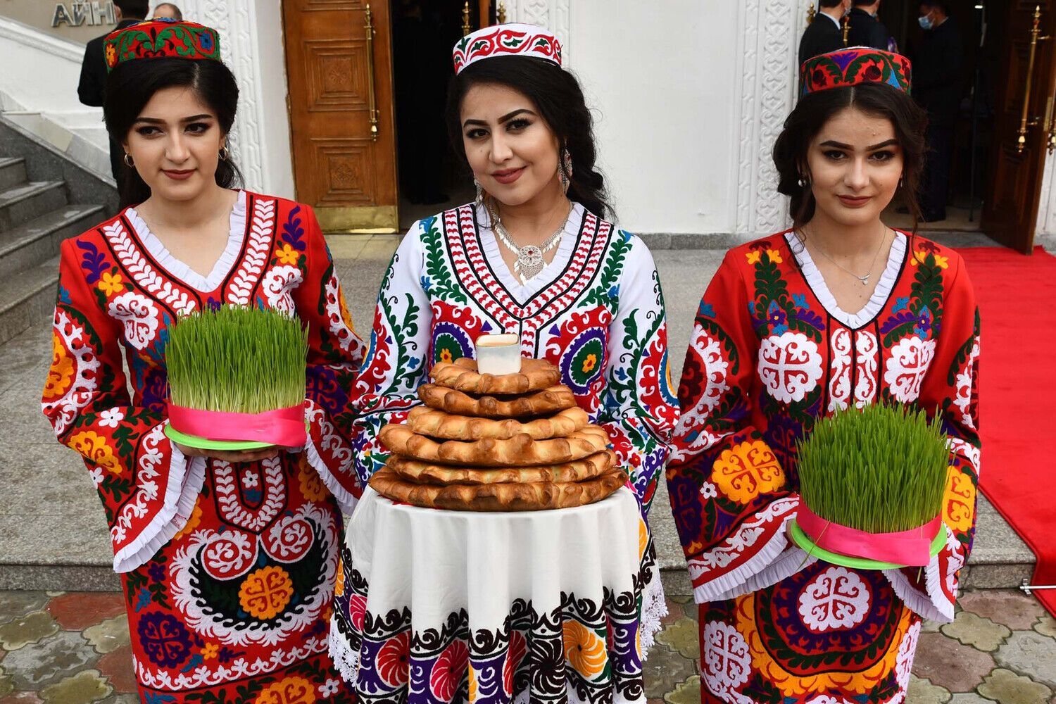 Грозит штраф или тюрьма: в каких странах запрещено праздновать Новый год: в каких странах запрещено праздновать Новый год