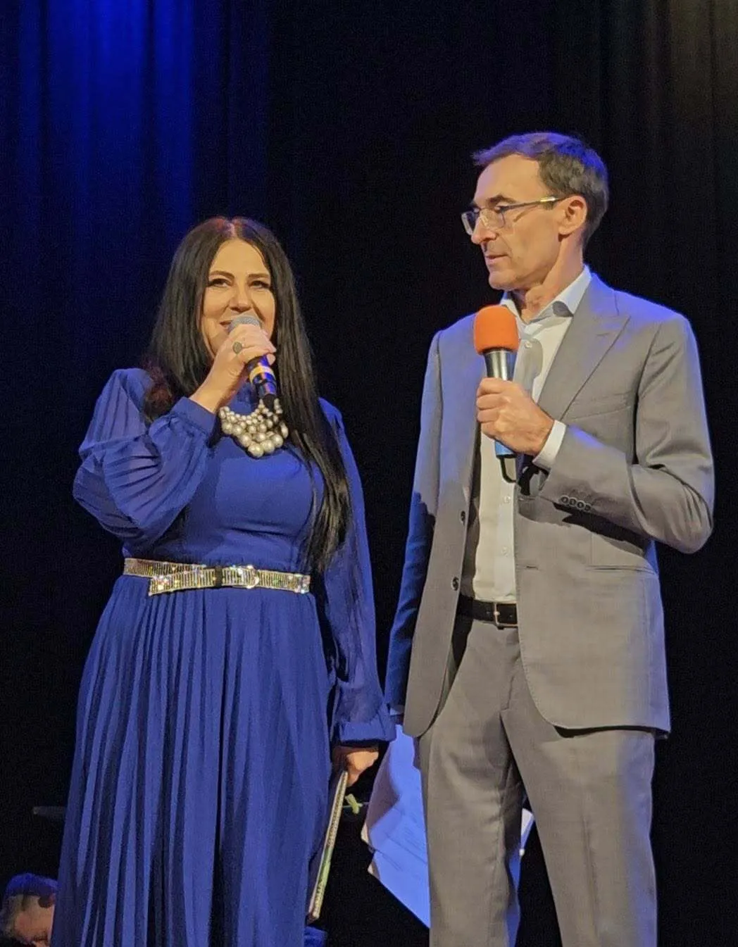 "Коли вона в кокошнику стрибала перед росіянами, загинув на фронті мій дядько". Анжеліка Рудницька – про темні історії українського шоу-бізнесу