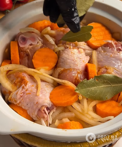 Смачні томлені гомілки з овочами, які точно не будуть сухими: ідеальний рецепт для обіду