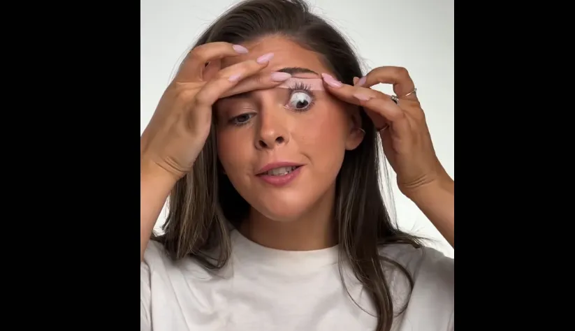 Как быстро и красиво клеить накладные ресницы: революционный лайфхак