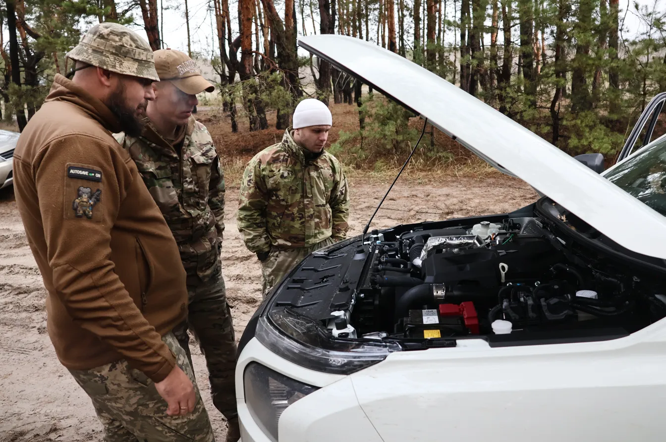 Пикап для штурмовой бригады: как "Украинские вертолеты" поддержали оборону на Покровском направлении
