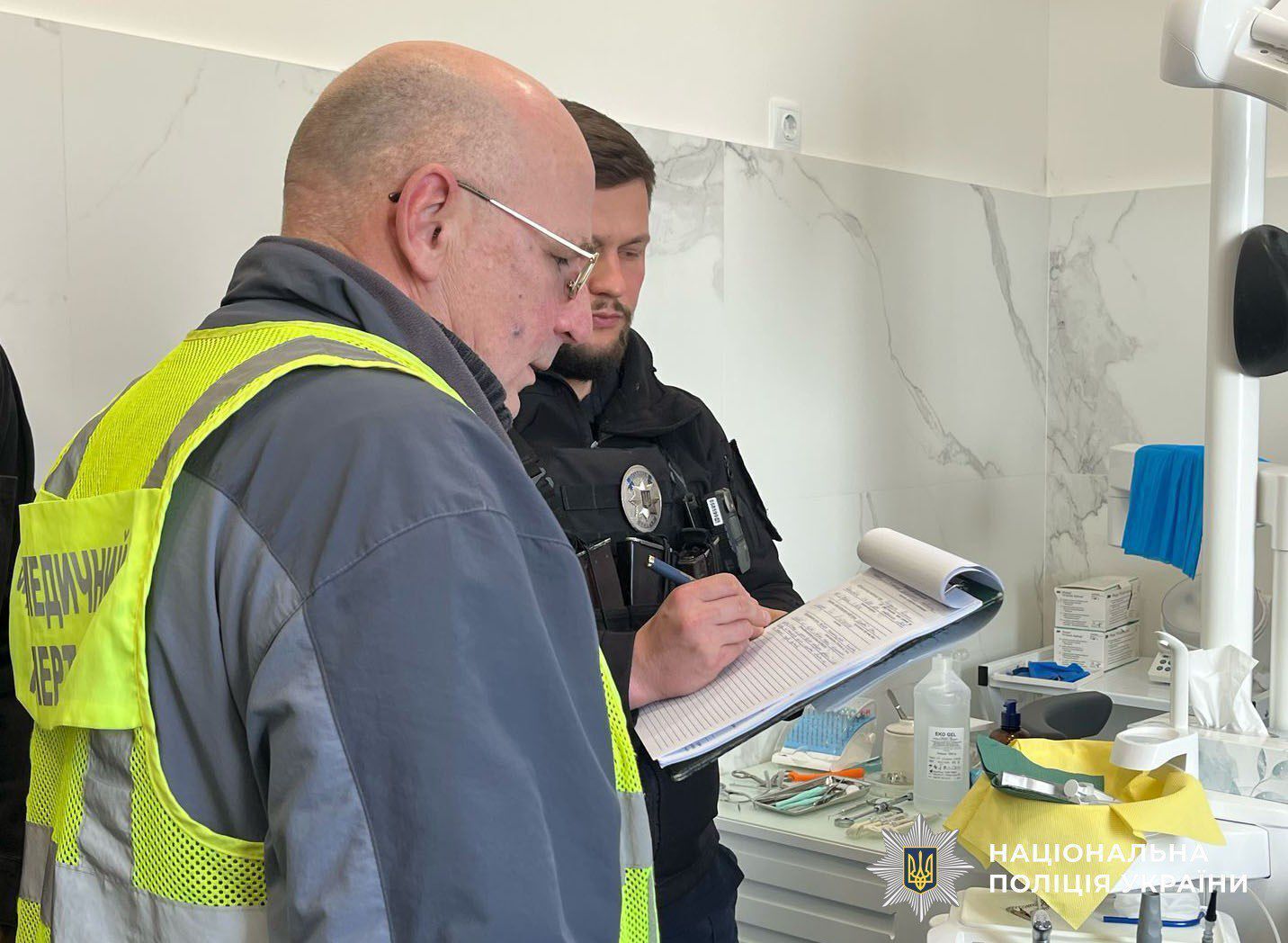 У Києві в приватній клініці помер 7-річний хлопчик: поліцейські підозрюють лікарку-анестезіолога. Подробиці справи