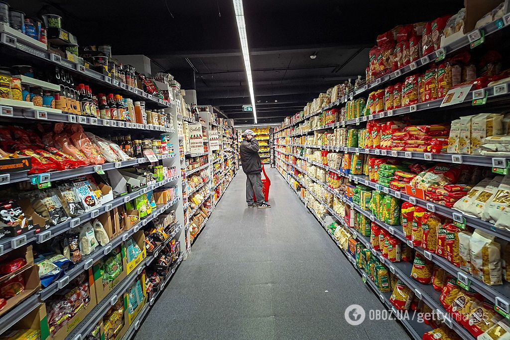 Бутерброд із червоною ікрою подорожчав до тисячі рублів: росіянам через війну не вистачило грошей на новорічний стіл