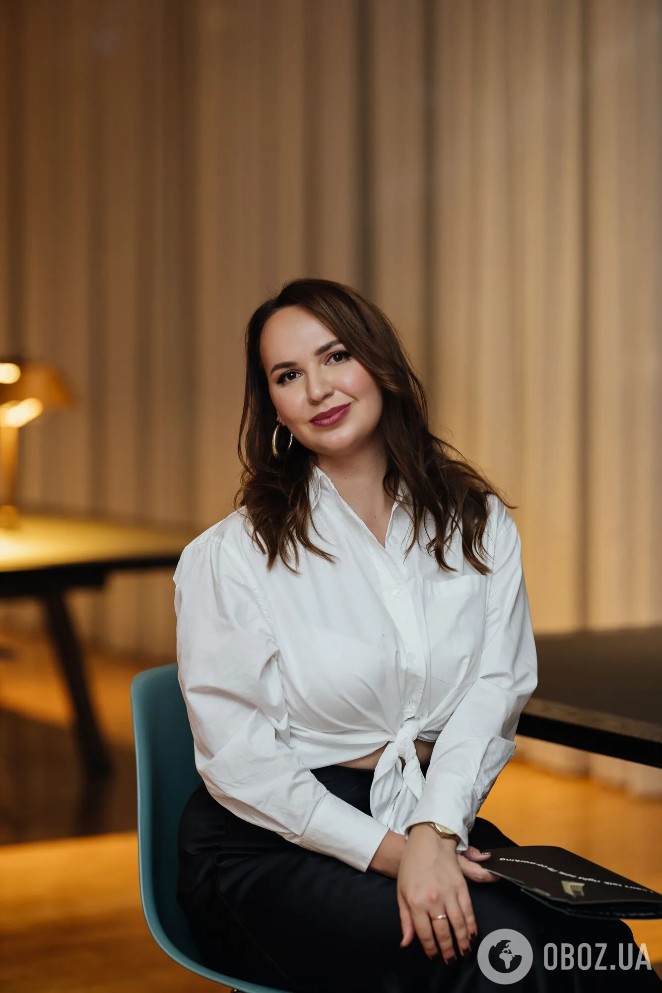 "Зарплати вистачає лише на їжу та оренду житла". Українка – про закриття українських шкіл у Нідерландах, дітей зі зброєю і грант на навчання €10 тисяч