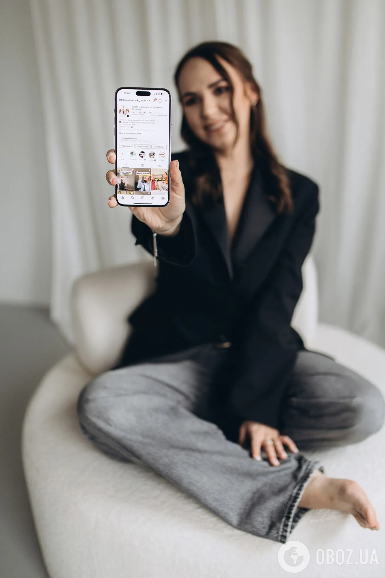 "Зарплати вистачає лише на їжу та оренду житла". Українка – про закриття українських шкіл у Нідерландах, дітей зі зброєю і грант на навчання €10 тисяч