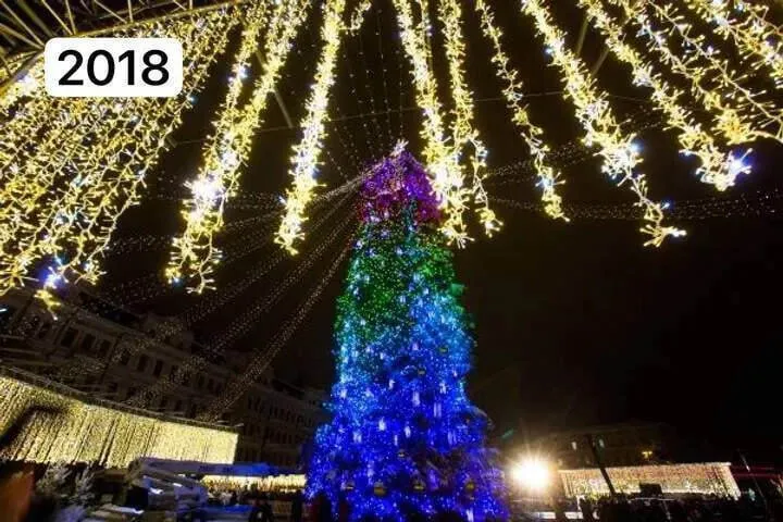 Який вигляд мала головна новорічна ялинка України у різні періоди: з 1955-го по 2024 рік. Фото