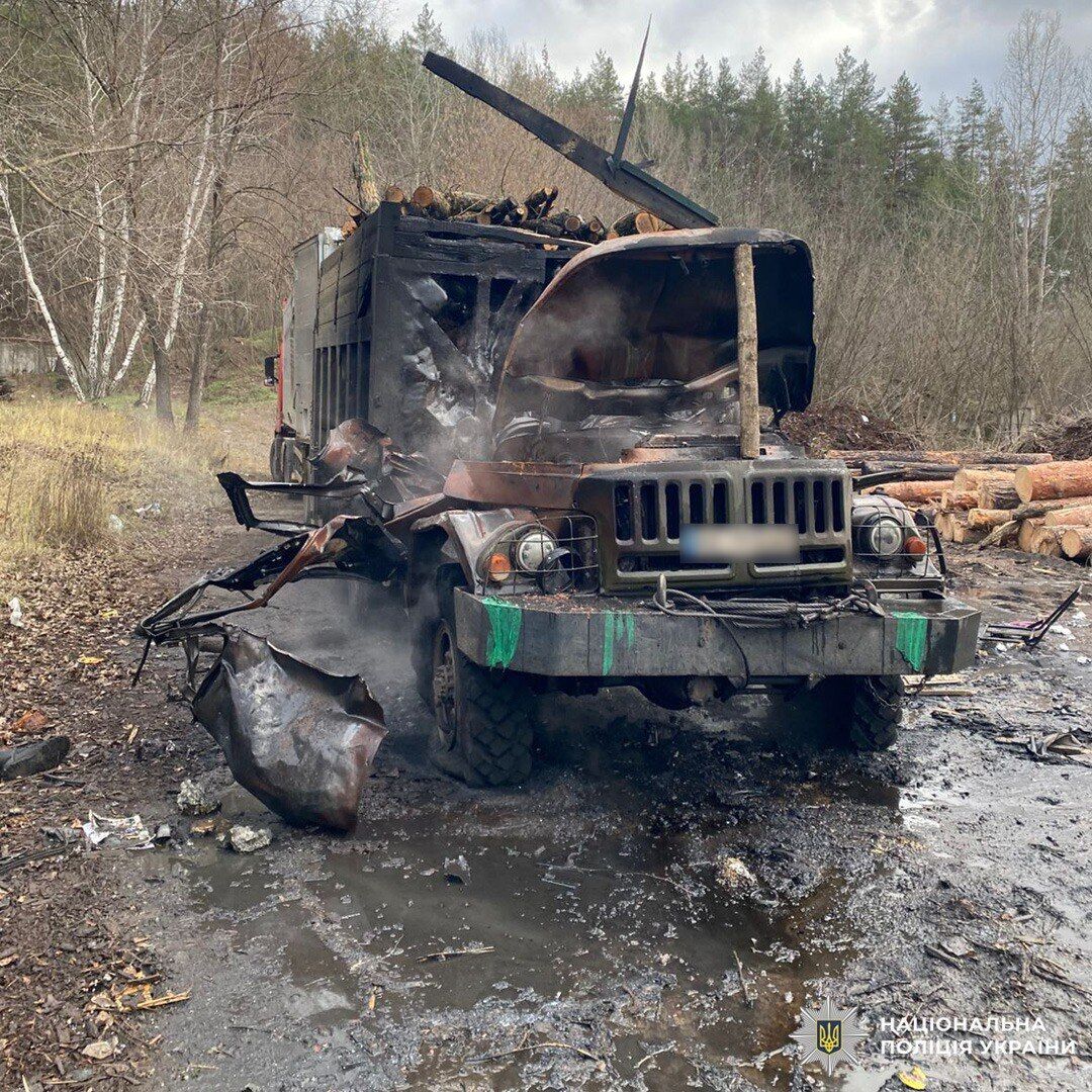 Войска РФ ударили по грузовику на Харьковщине: погибли двое мужчин. Фото
