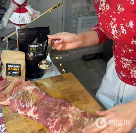 Изысканный мясной рулет с черносливом: обязательно приготовьте на праздники