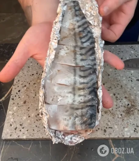 Як смачно запекти скумбрію на вечерю: рецепт нашвидкуруч