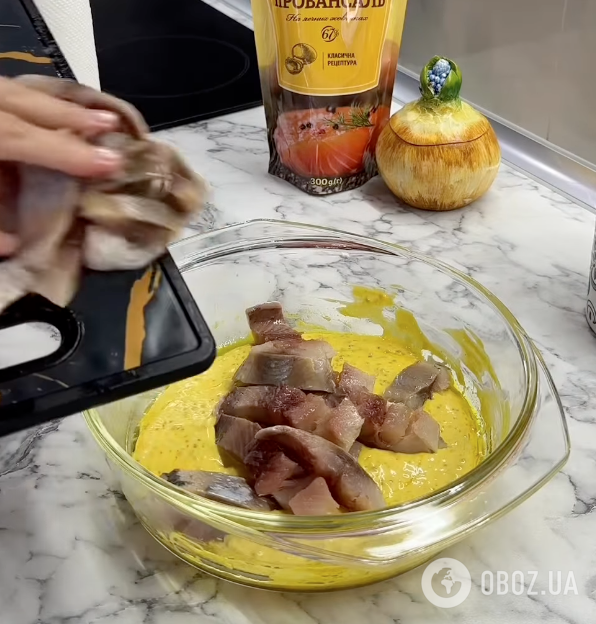 Полезная и очень вкусная закуска из сельди для праздничного стола: готовится 10 минут