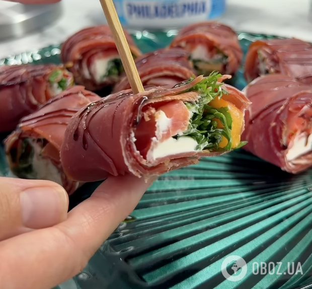 Легкая закуска из хамона для новогоднего стола: готовится 2 минуты