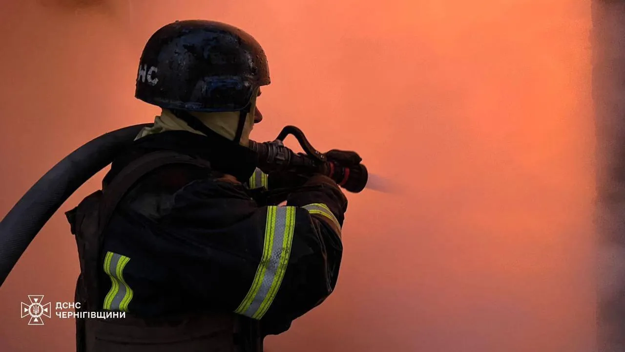 Беззмістовний з військового погляду удар на Святого Миколая: Зеленський відреагував на масований російський обстріл України. Фото