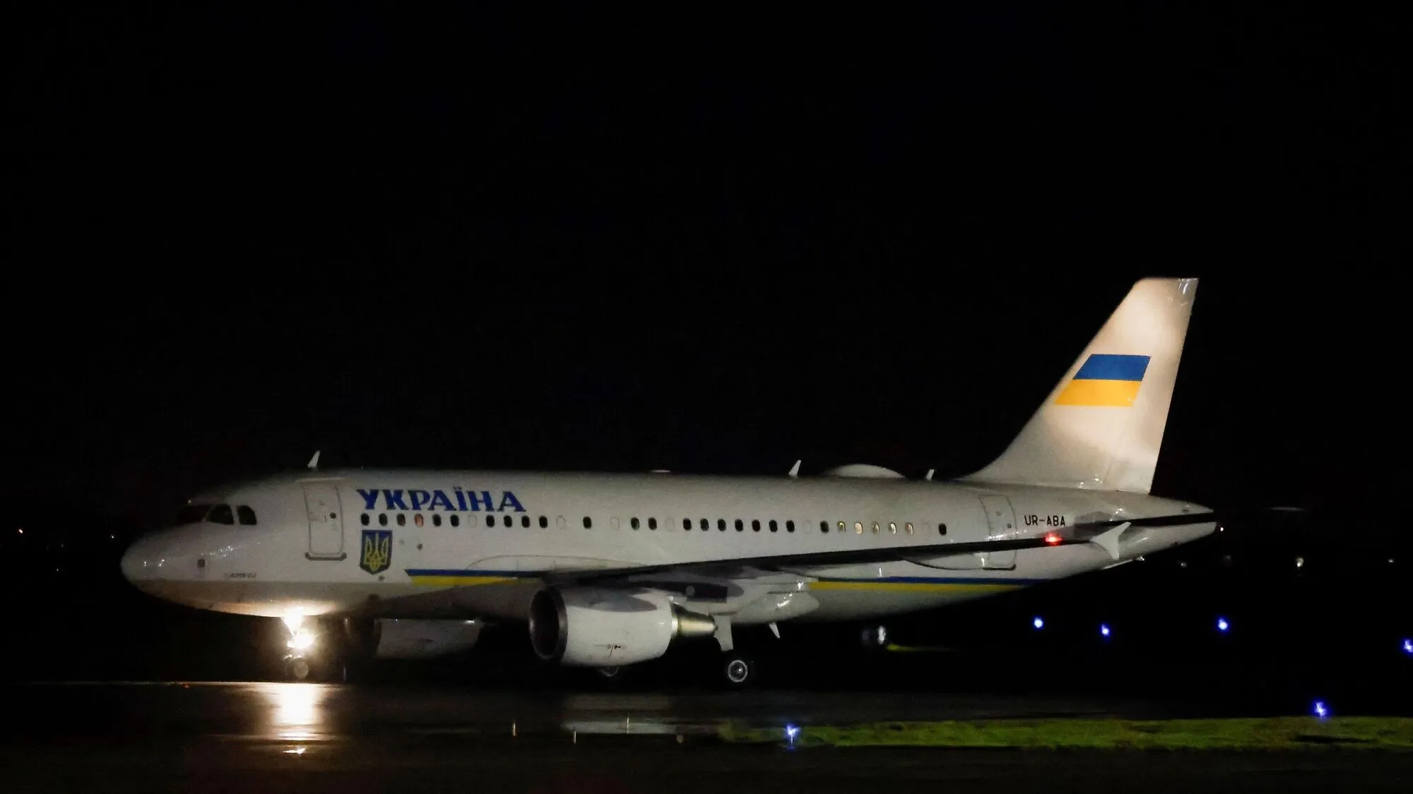 В Ірландії підтвердили, що літак Зеленського переслідували дрони: скликають Радбез