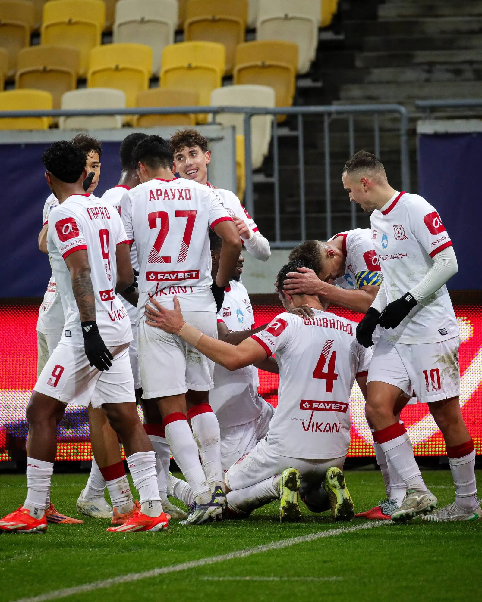 Не "Динамо" и не "Шахтер": от Украины в еврокубках всегда должен быть только один клуб