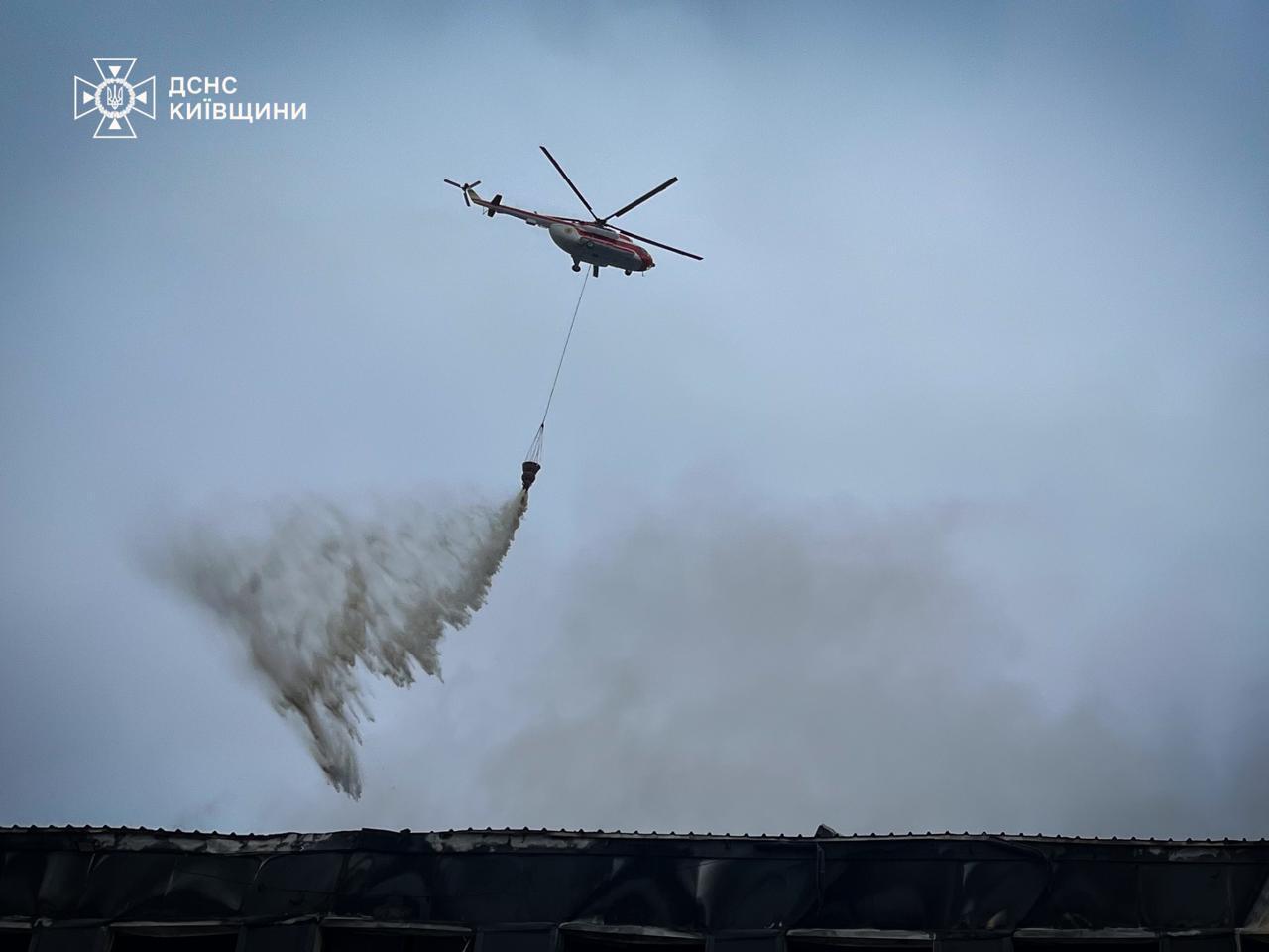 Россия атаковала Киевскую область дронами и ракетами: ранены три человека. Фото и видео