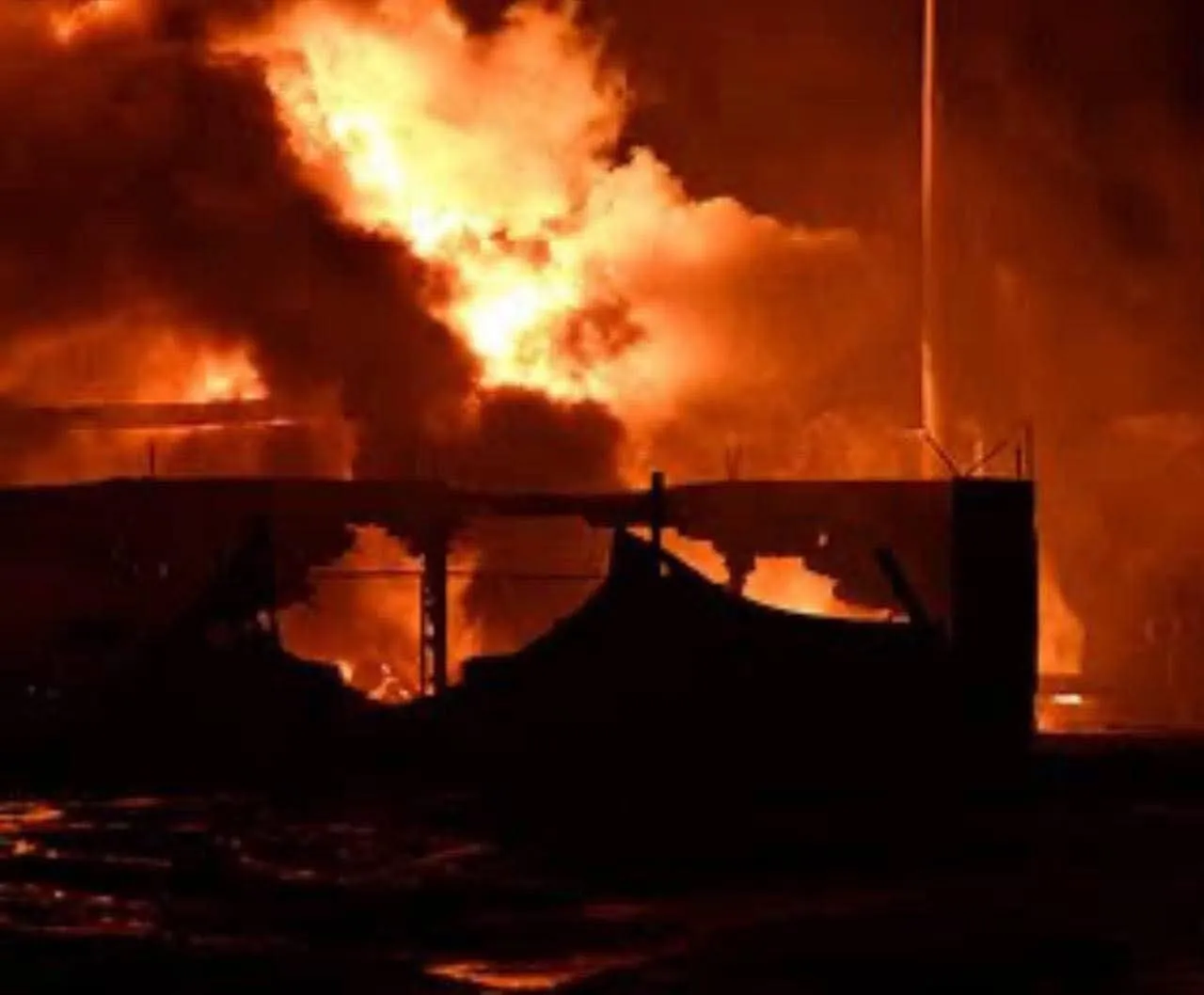 РФ влаштувала масовану атаку на Кременчук: під ударом була інфраструктура. Фото