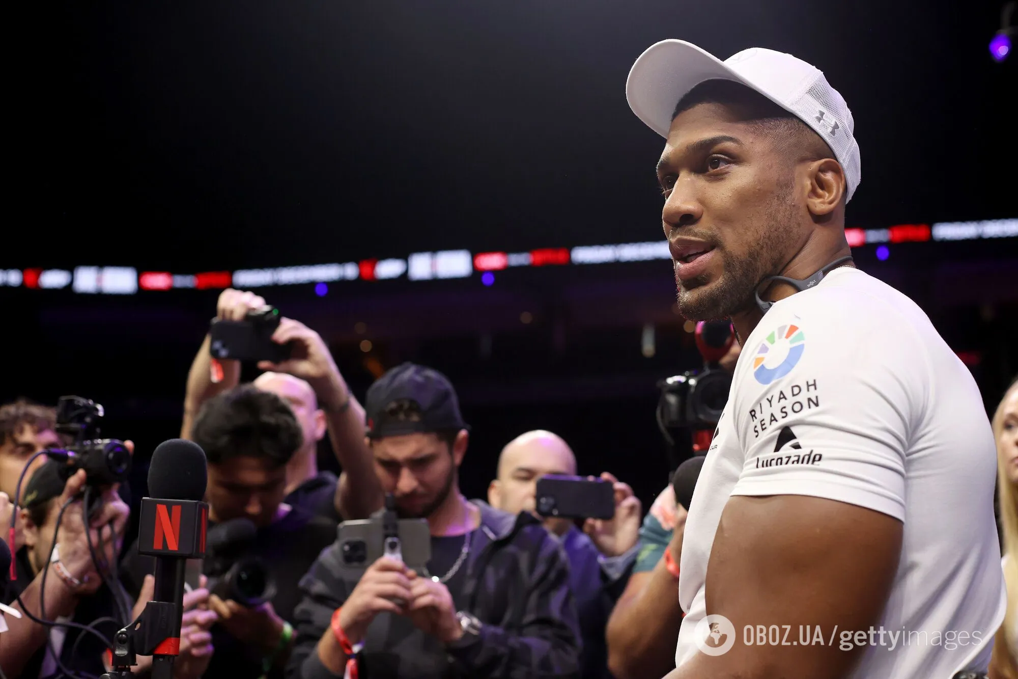 Где смотреть бой Джейк Пол – Энтони Джошуа. Расписание трансляций самого необычного поединка года