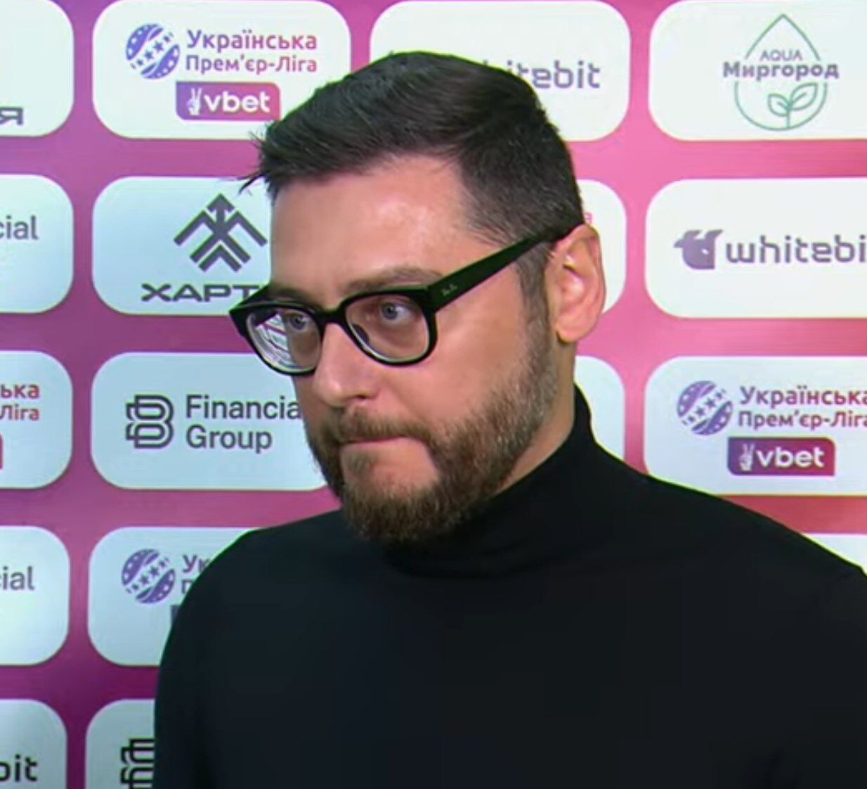 "Уся система згоріла". Стрибок напруги зірвав матч УПЛ. Відео