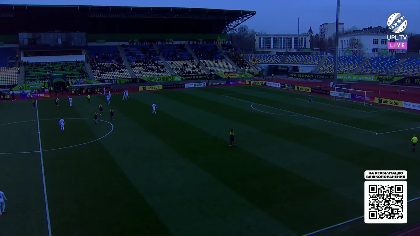 "Уся система згоріла". Стрибок напруги зірвав матч УПЛ. Відео