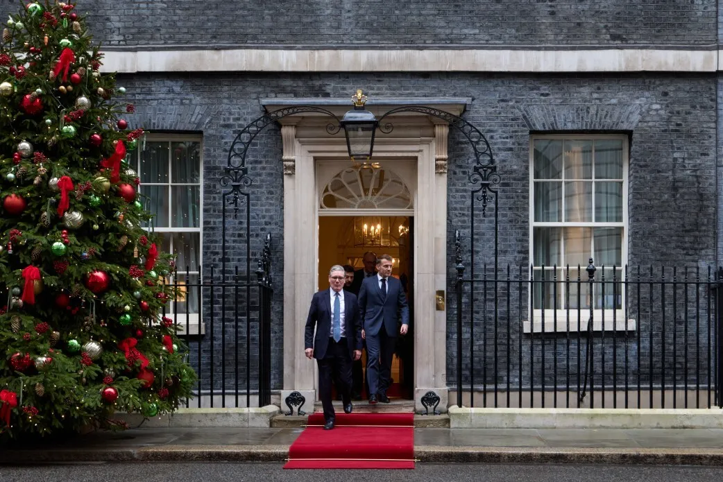 Зеленський прибув з візитом до Британії: відбулись перші зустрічі у Лондоні. Фото і відео