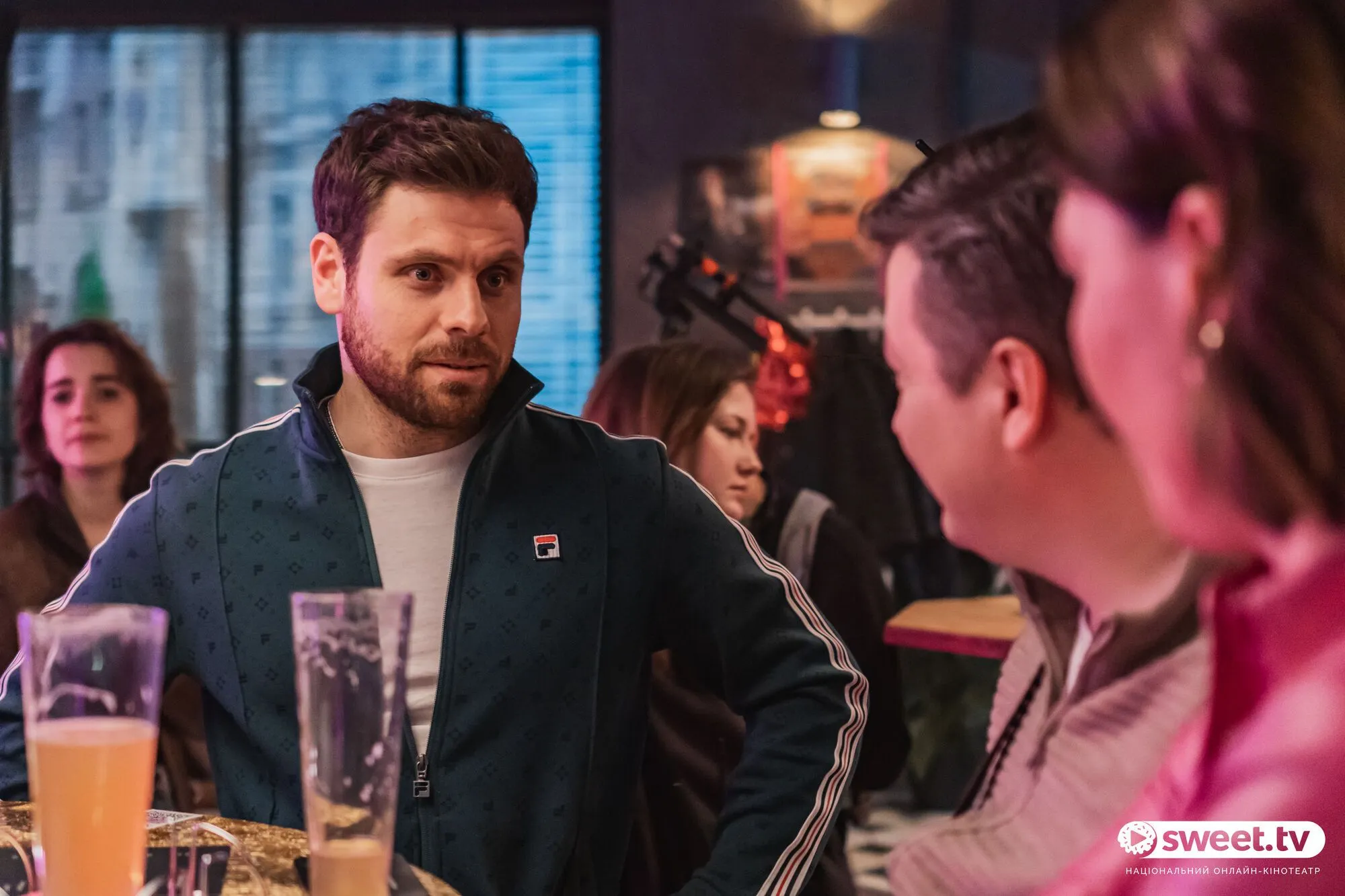 "Ховаючи колишню": що відомо про новий український серіал від SWEET.TV та чому його варто подивитися