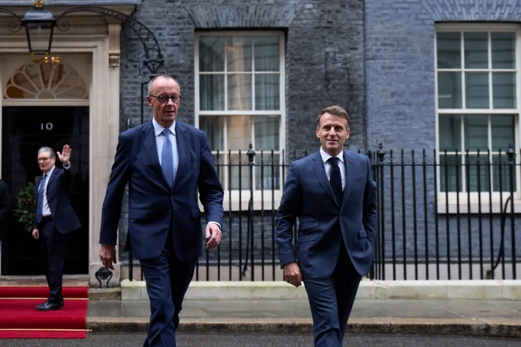 Зеленський прибув з візитом до Британії: відбулись перші зустрічі у Лондоні. Фото і відео