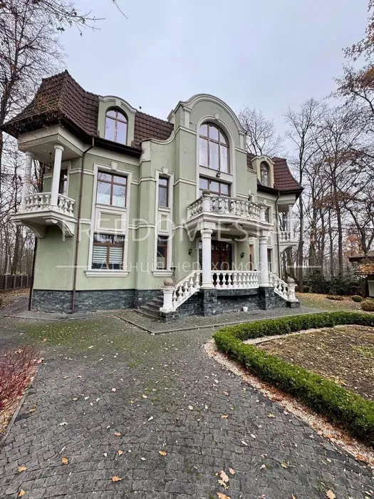 Фасад дома.