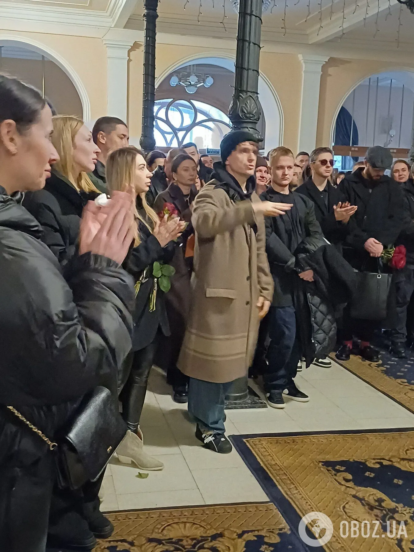 Містичний знак для коханої, сюрприз батькам і повідомлення з лікарні: дружина, друзі та колеги – про останні дні музиканта Михайла Клименка