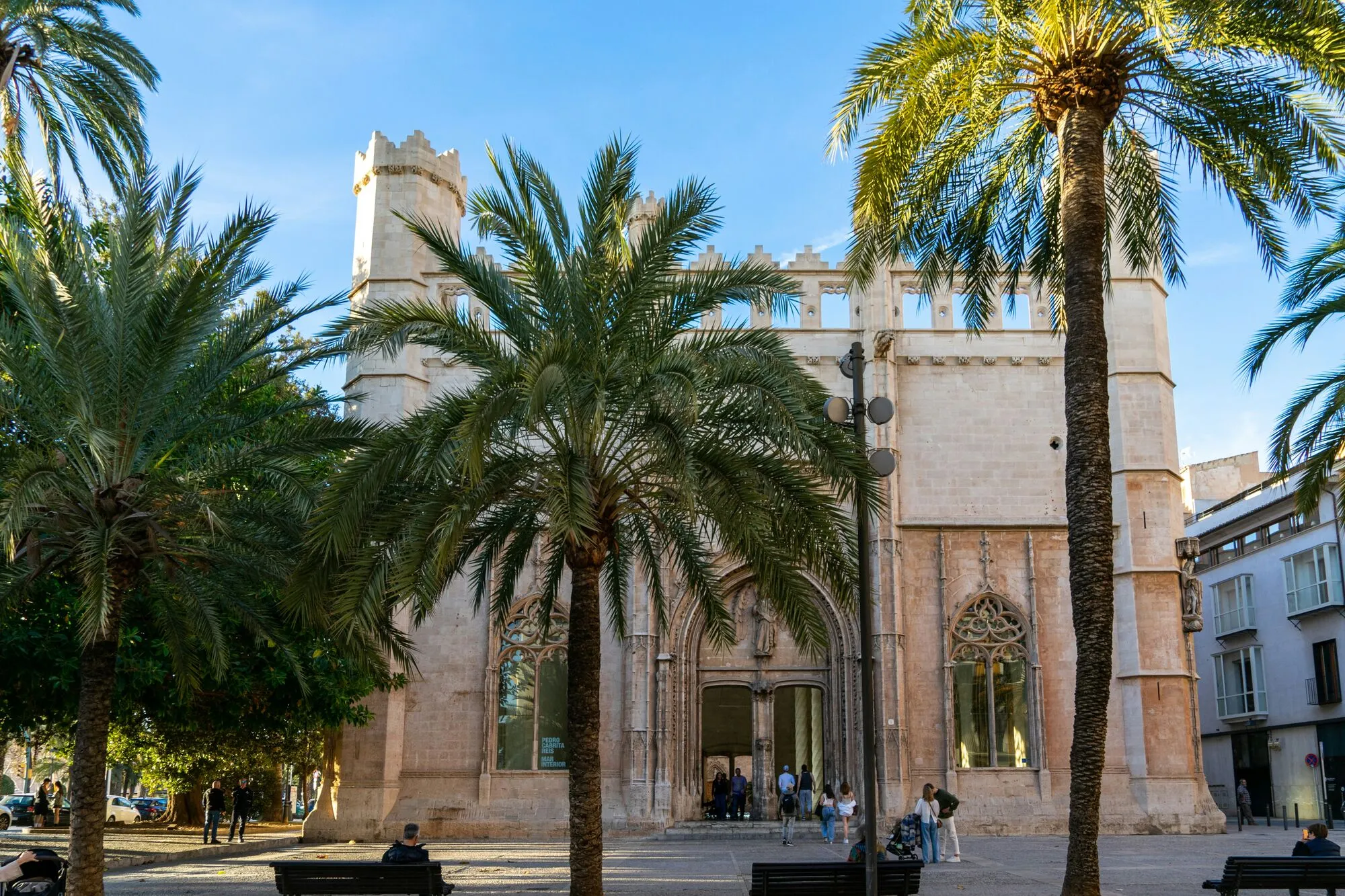 Названий найпопулярніший зимовий напрямок у Європі: експерти здивовані