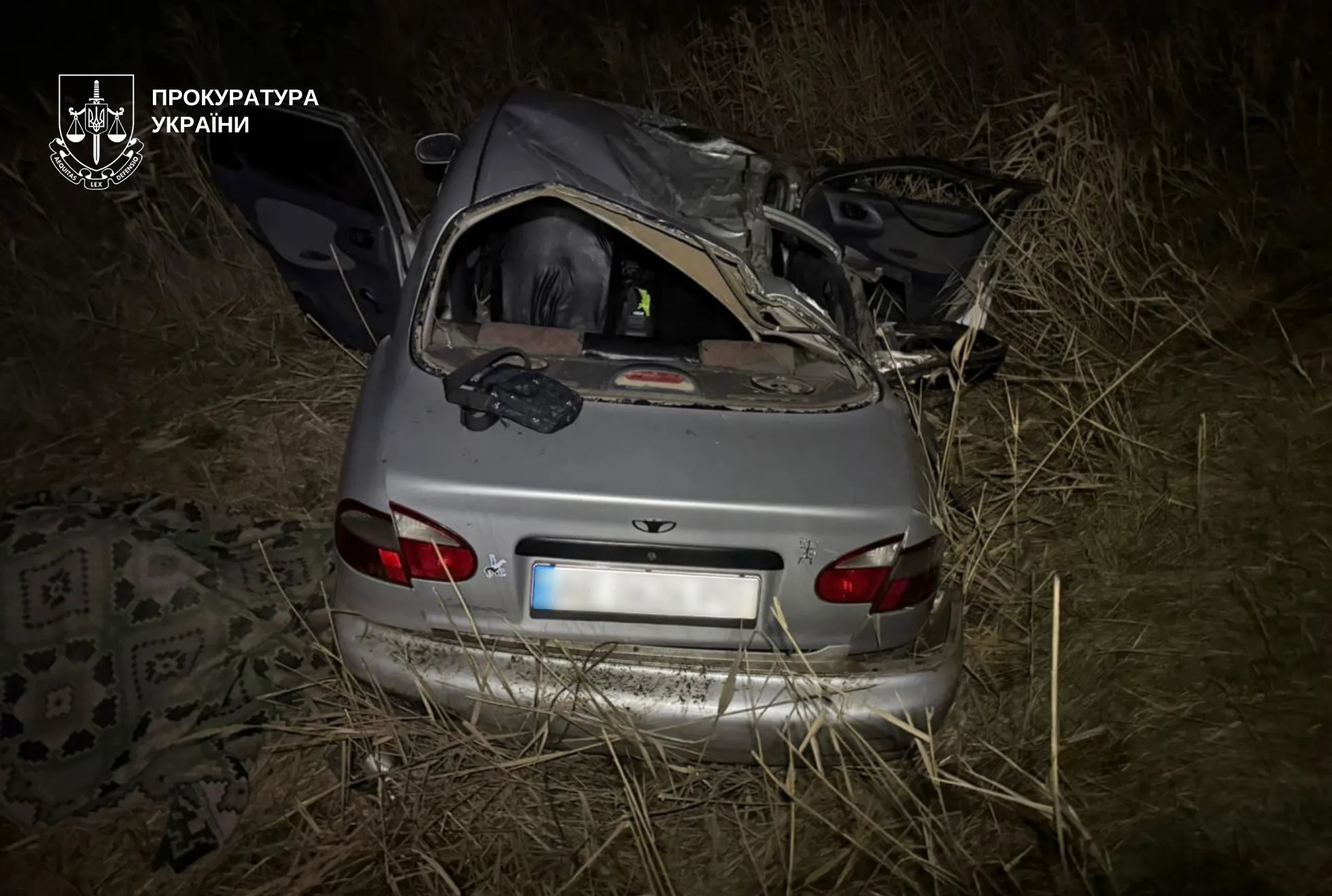 В Днепропетровской области 17-летний водитель в нетрезвом состоянии устроил ДТП: погиб подросток, еще двое пострадали. Фото