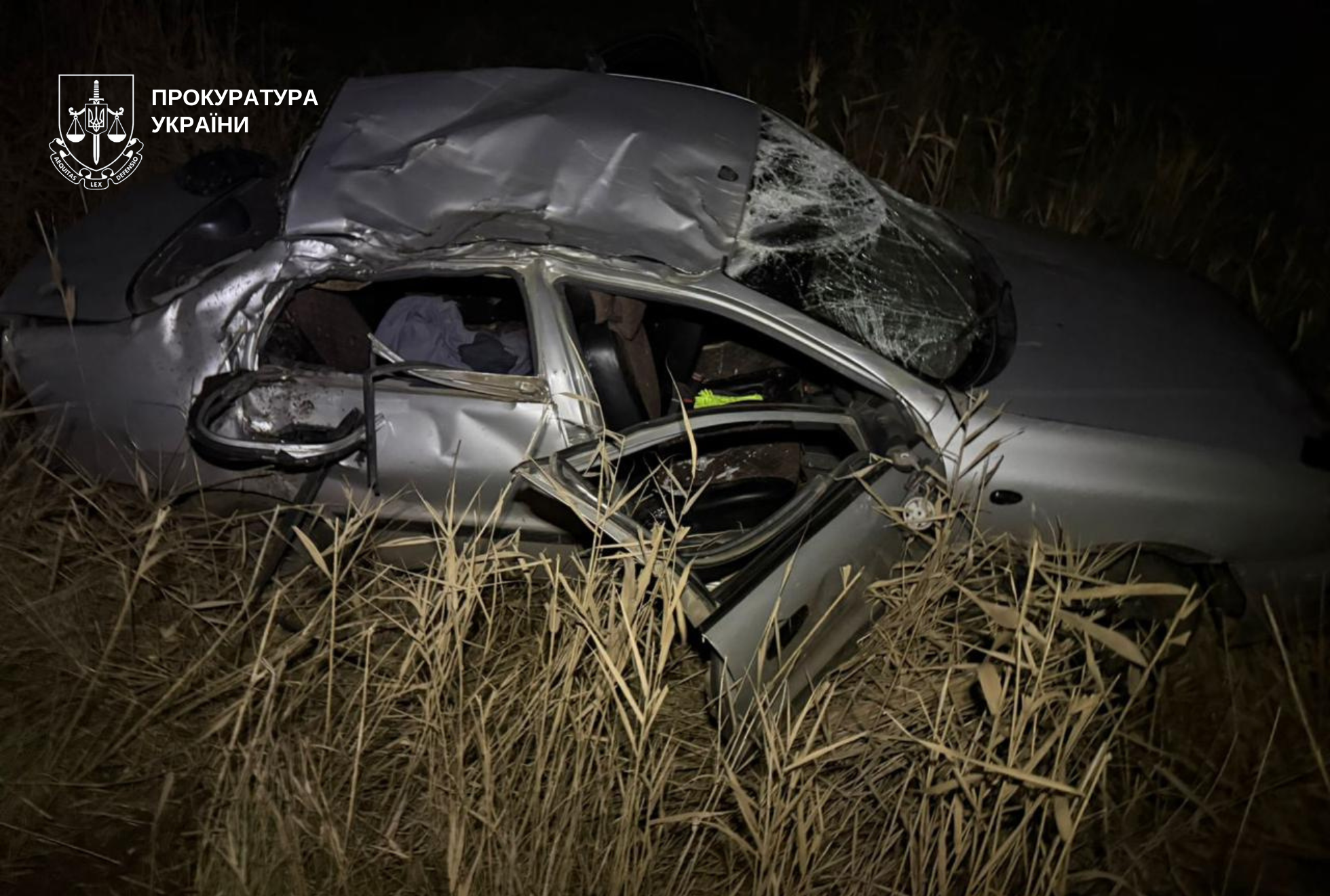 В Днепропетровской области 17-летний водитель в нетрезвом состоянии устроил ДТП: погиб подросток, еще двое пострадали. Фото