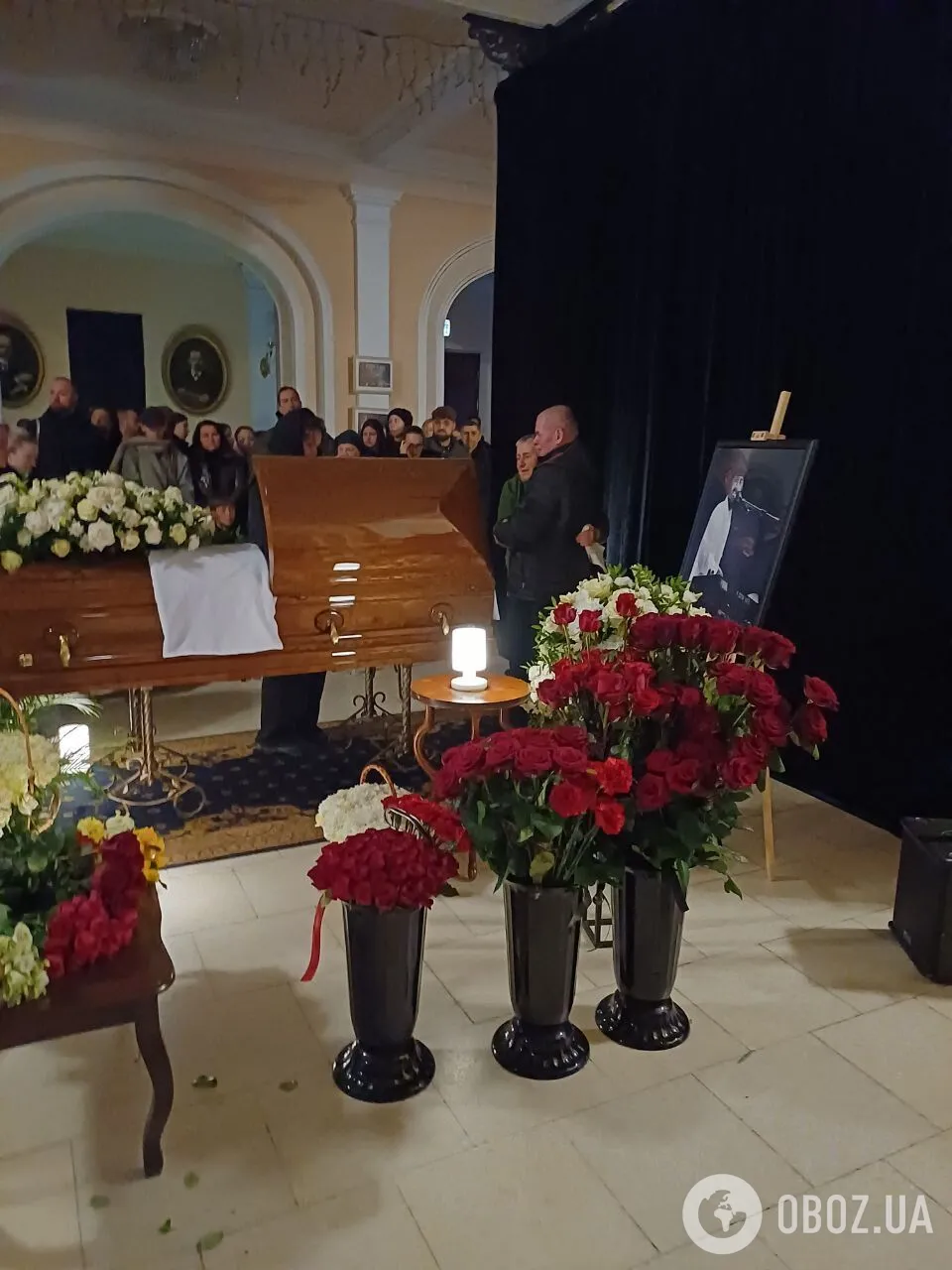 "Його душа дала знак, що йде від мене". Дружина Михайла Клименка довела до сліз щемкою промовою на похороні